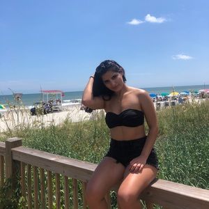 Meet your Posher, Sam